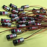 Endüstriyel Yeşil Işın Lazer Pointer 520nm 30 MW 3V Ayarlanabilir Lazer Modülleri